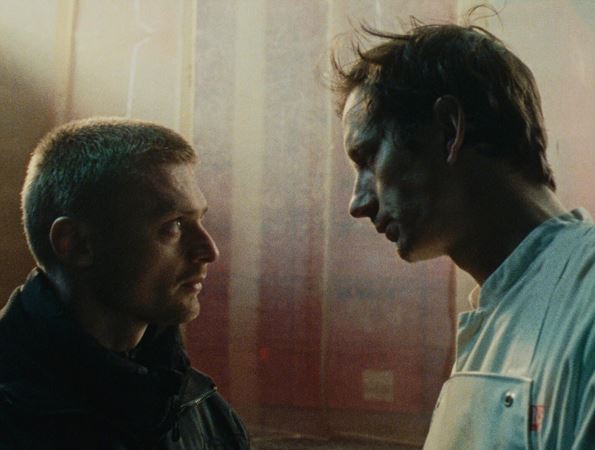 Stillbild Film SKIN ON SKIN