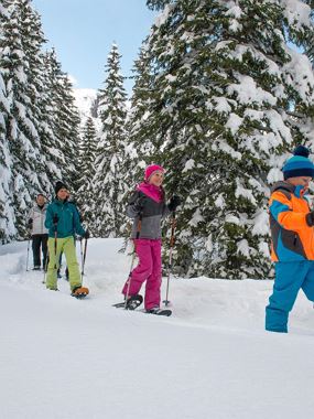 BERGaktiv Schneeschuhwanderung Tiefenwald