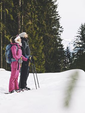 BERGaktiv Schneeschuhwanderung Tiefenwald
