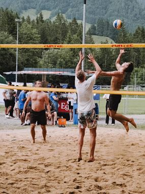 Kinderprogramm -mit dem Volleybalclub Großed Walsertal