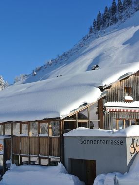 'Restaurant Lari Fari' in Faschina