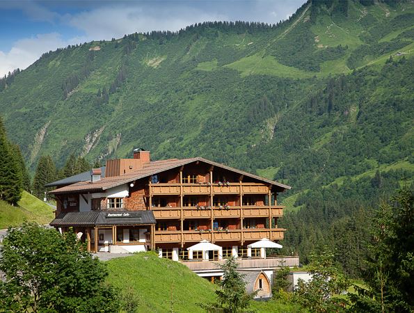 4-sterne-berghotel-madlener-damuels-ganzjahres-alp