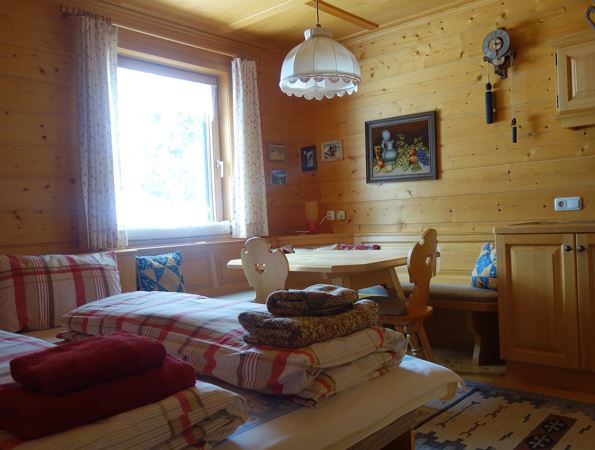 Zweitwohnraum mit Ausziehcouch (134 x 195)