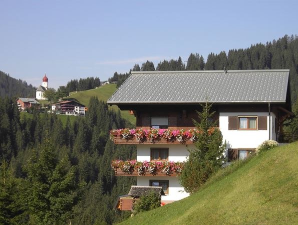 Sommer - Blick ins Dorfzentrum
