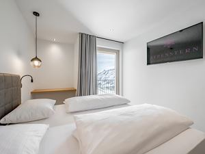 200109_133017-2-71_web