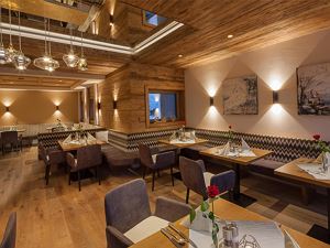4-sterne-berghotel-madlener-damuels-ganzjahres-alp