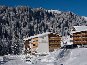 4-sterne-berghotel-madlener-damuels-ganzjahres-alp