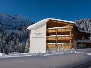 4-sterne-berghotel-madlener-damuels-ganzjahres-alp