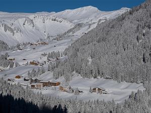 4-sterne-berghotel-madlener-damuels-ganzjahres-alp