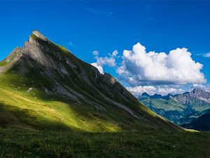 4-sterne-berghotel-madlener-damuels-ganzjahres-alp