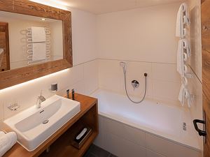 4-sterne-berghotel-madlener-damuels-ganzjahres-alp