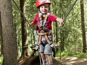 Kind Waldseilgarten ©huber Images - Damüls Faschin