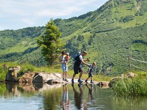 Wandern in Damüls (c) Huber Images - Damüls Faschi