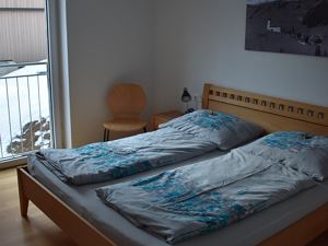 Schlafzimmer 2 A