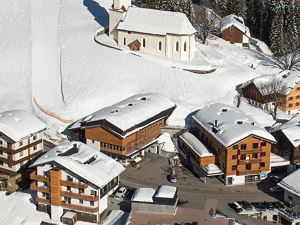 Pension Enzian Außenansicht 