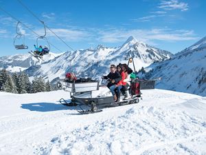 Winter_Shuttle_HKR_5049