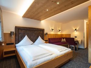 2022-08-08_Alpenblume-Zimmer_149_web