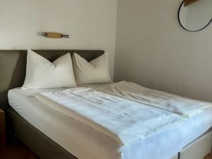 Doppelbett 2 (extra Schlafzimmer)