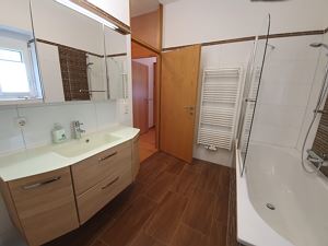 Badezimmer - Spiegelschrank
