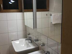 ZH Bad - Doppelwaschbecken