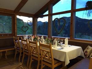 Lari Fari Restaurant