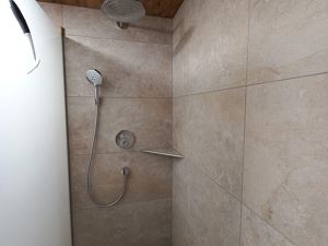 2021-10-29 23.35.44-4