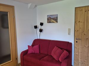 Fewo-3-04-Wohnzimmer-Sofa
