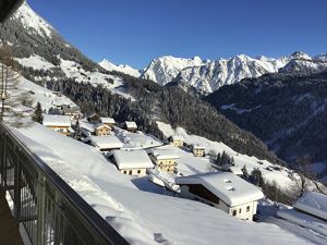 F1836CFD-99AF-4A27-BBFA-384BB9A797A8