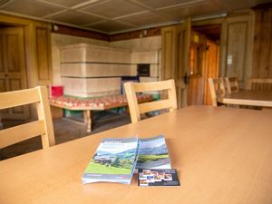 Stube mit Kachelofen