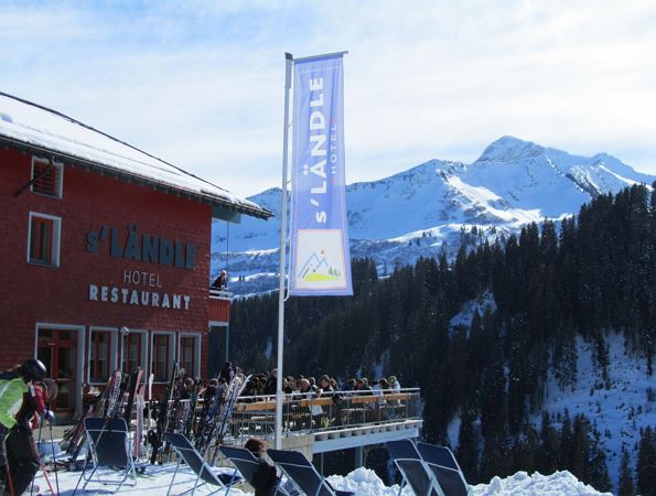 Hotel Ländle Außenansicht Winter