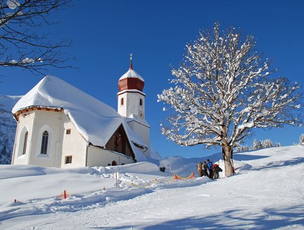 Kirche im Winter