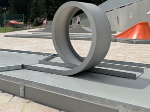 Bahn auf dem Minigolfplatz