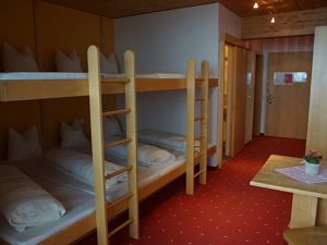 8er Mehrbettzimmer