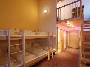 10er Mehrbettzimmer