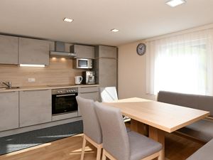 Appartement/Fewo, Dusche oder Bad, WC, Bergseite