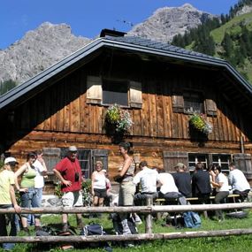 Von Buchboden zur Klesenzaalpe